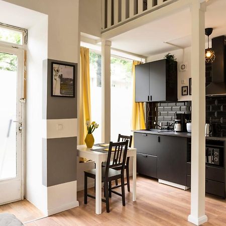 Homely Loft Style Apartment In Berlin Wilmersdorf Luaran gambar