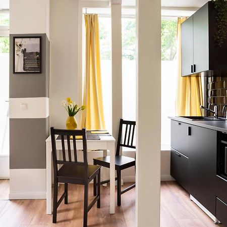 Homely Loft Style Apartment In Berlin Wilmersdorf Luaran gambar
