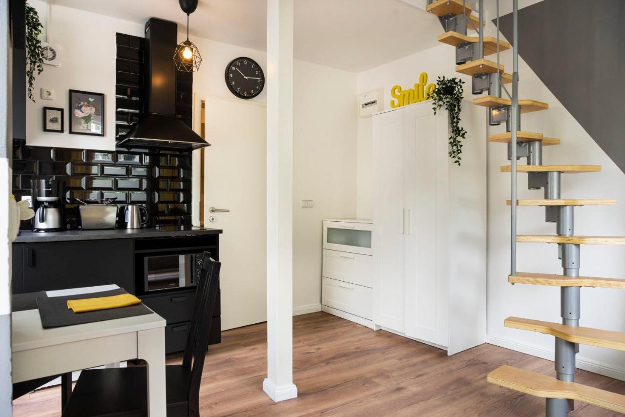 Homely Loft Style Apartment In Berlin Wilmersdorf Luaran gambar