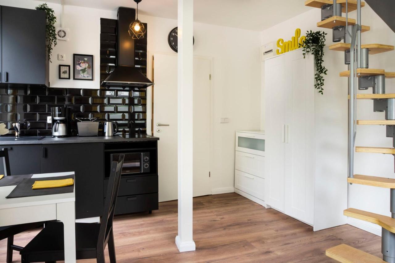 Homely Loft Style Apartment In Berlin Wilmersdorf Luaran gambar