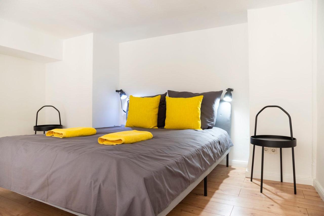 Homely Loft Style Apartment In Berlin Wilmersdorf Luaran gambar