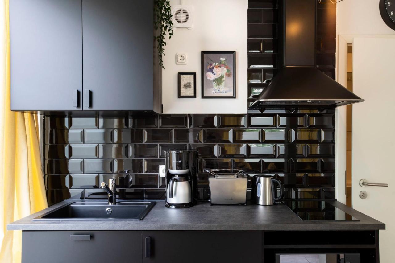 Homely Loft Style Apartment In Berlin Wilmersdorf Luaran gambar
